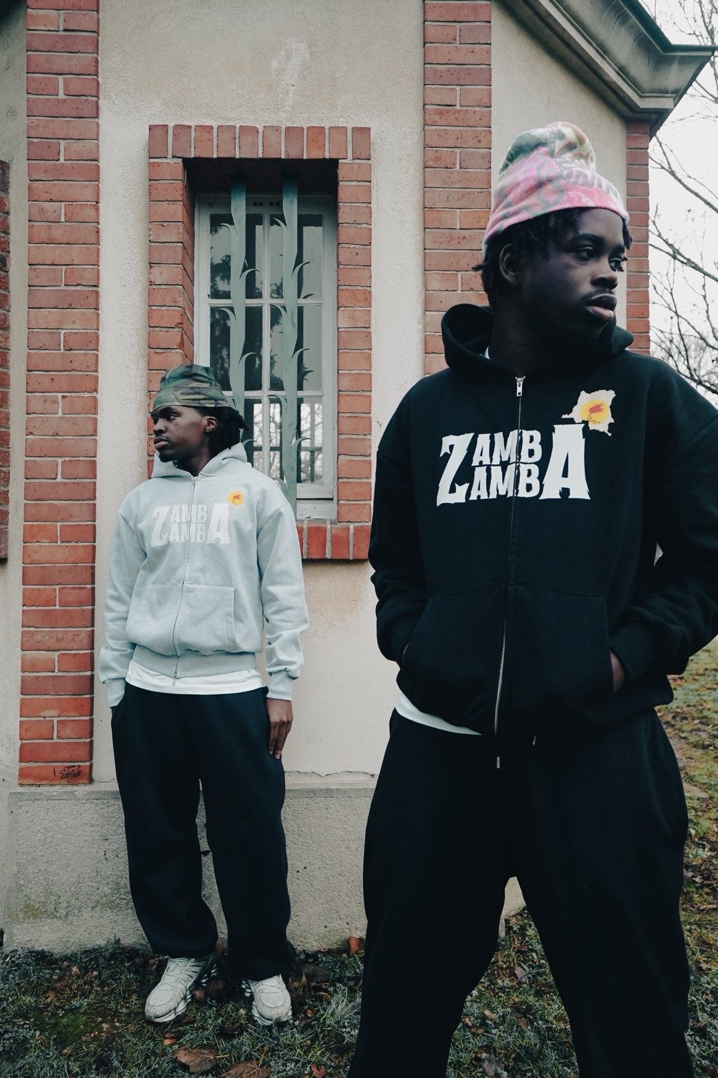 ZAMBA “RACINE” ZIP HOODIE / NOIR